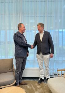 Lentoradan hankekehitysjohtaja Markus Saari ja ALA Oy:n toimitusjohtaja Juho Grönholm